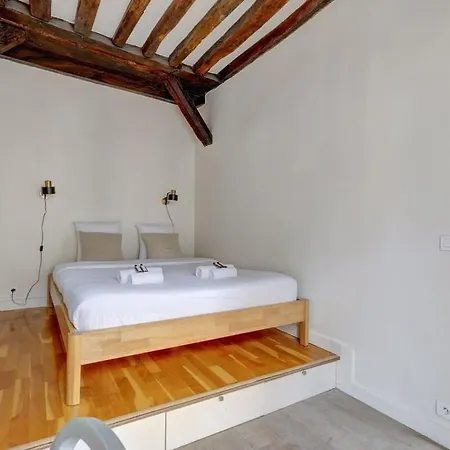 Splendeur Et Espace Au Coeur Du Marais *
