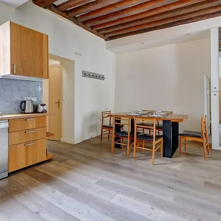 Apartment Splendeur Et Espace Au Coeur Du Marais Paris